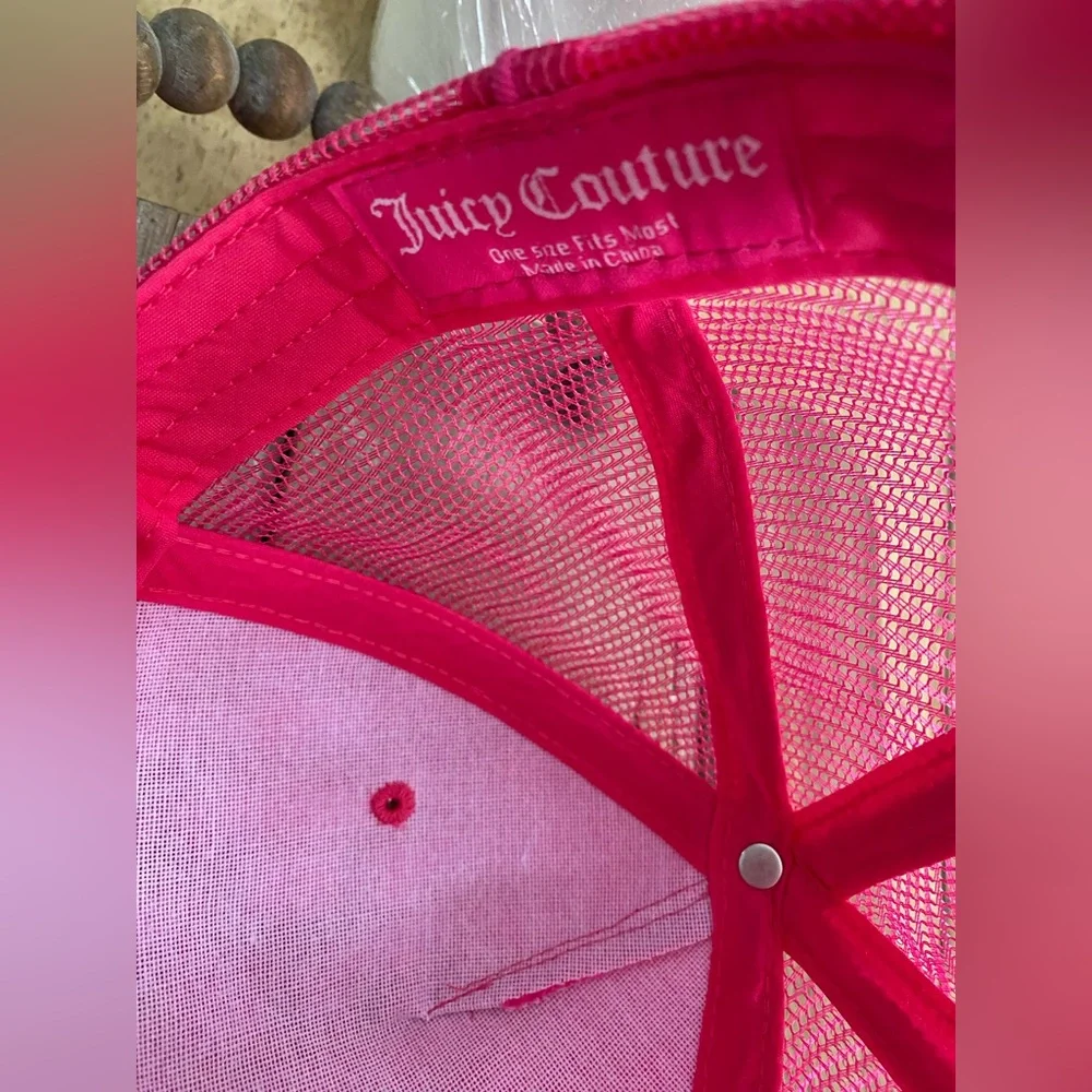 Juicy Couture Women’s OS Hot Pink‎ Velour Diamante’ Logo Trucker Cap
